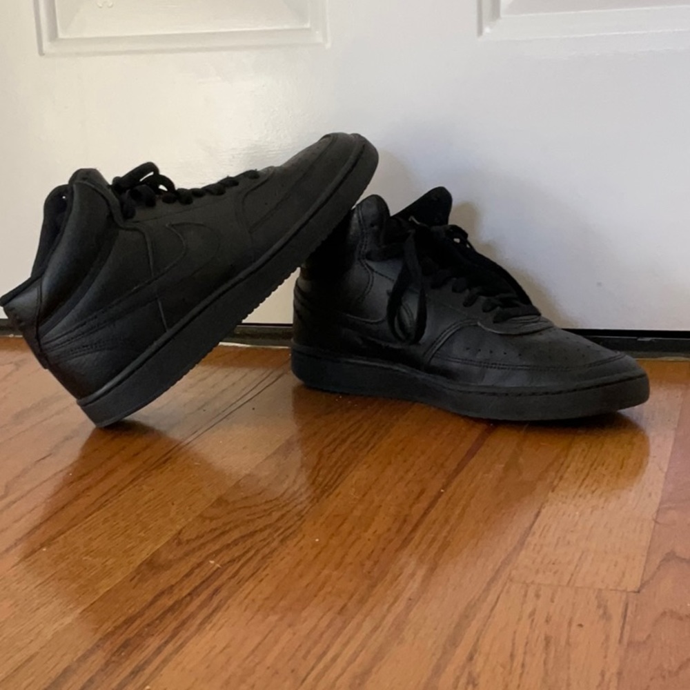 Black Nike court vision high